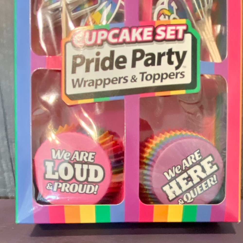 LGBT Cupcake Decorations - Picture 5 of 5